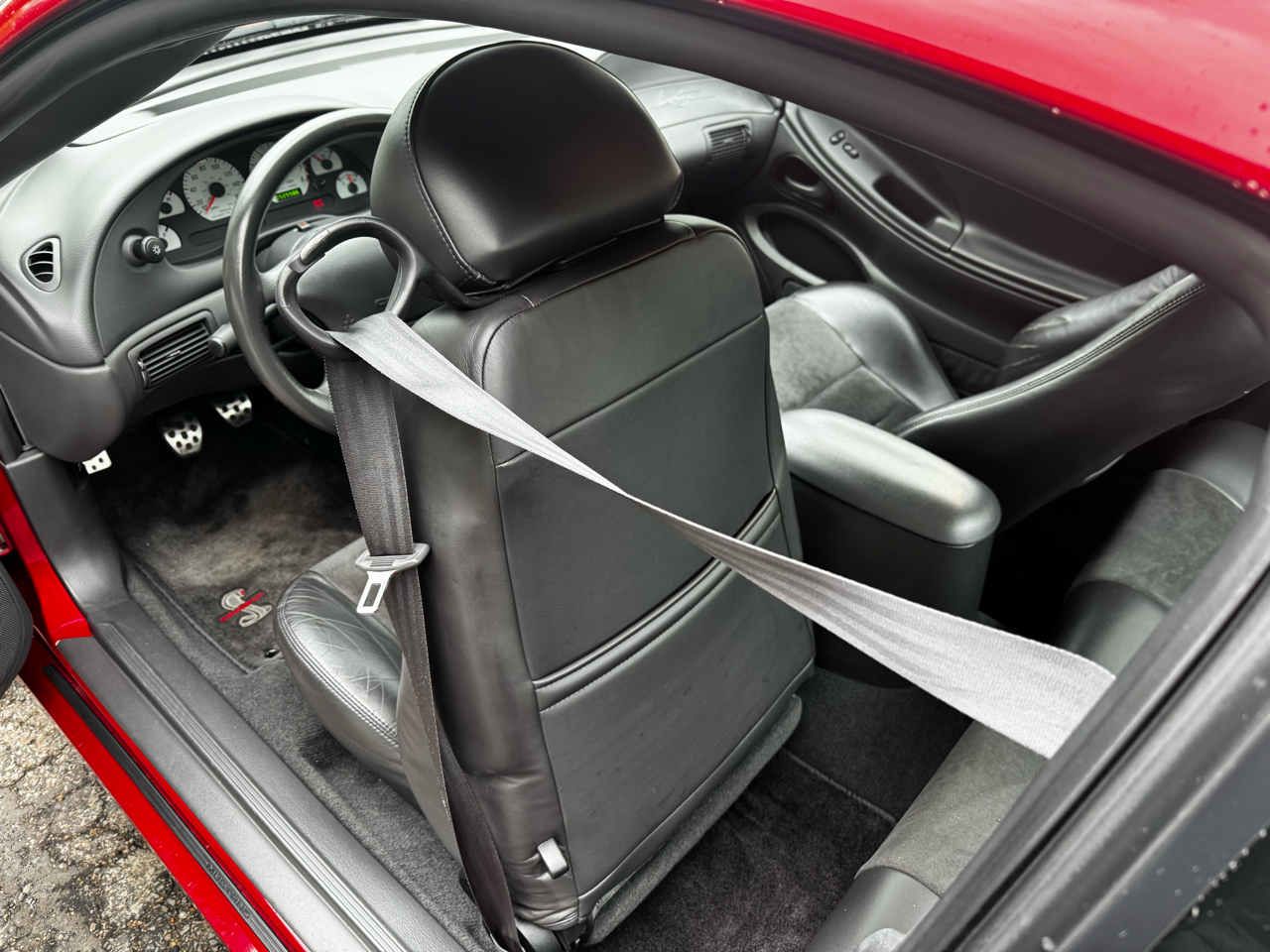 Ford Mustang 2dr Cpe SVT Cobra 2004