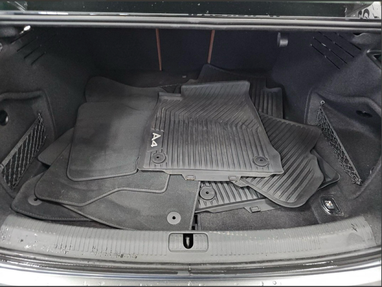 Audi A4 Sedan S line Premium Plus 45 TFSI quattro 2022