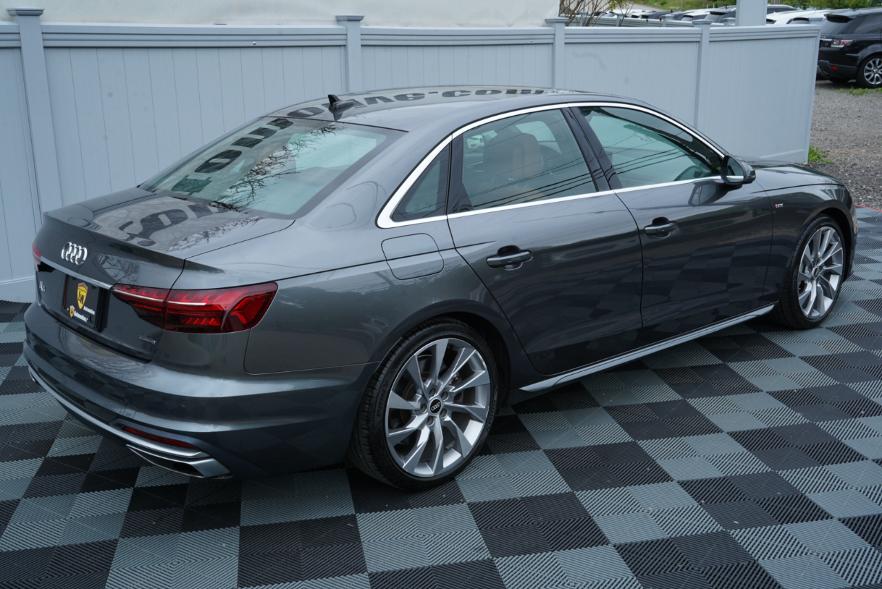 Audi A4 Sedan S line Premium Plus 45 TFSI quattro 2022