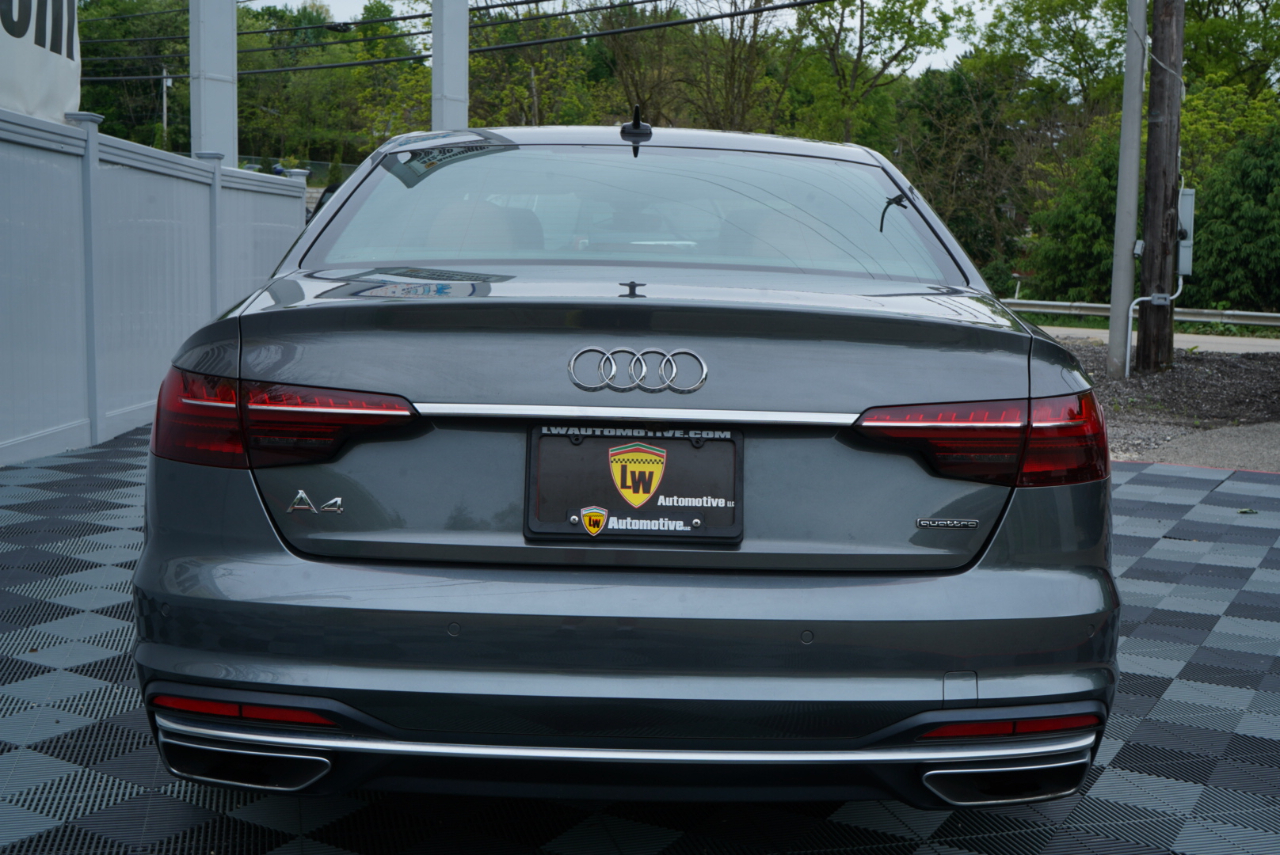 Audi A4 Sedan S line Premium Plus 45 TFSI quattro 2022