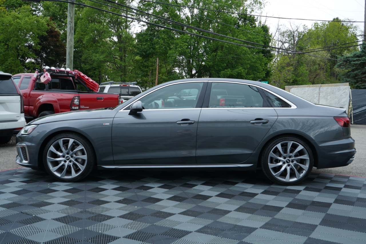 Audi A4 Sedan S line Premium Plus 45 TFSI quattro 2022