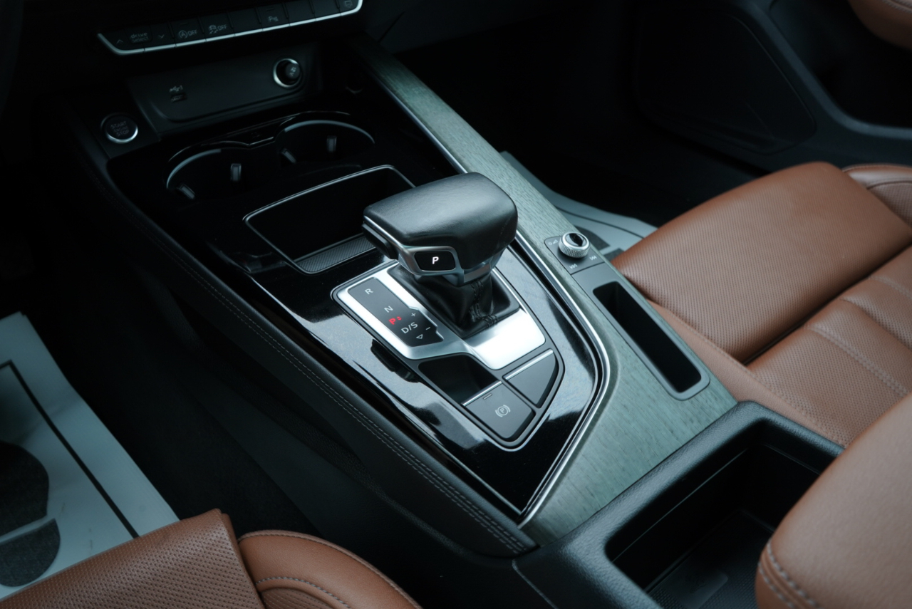 Audi A4 Sedan S line Premium Plus 45 TFSI quattro 2022