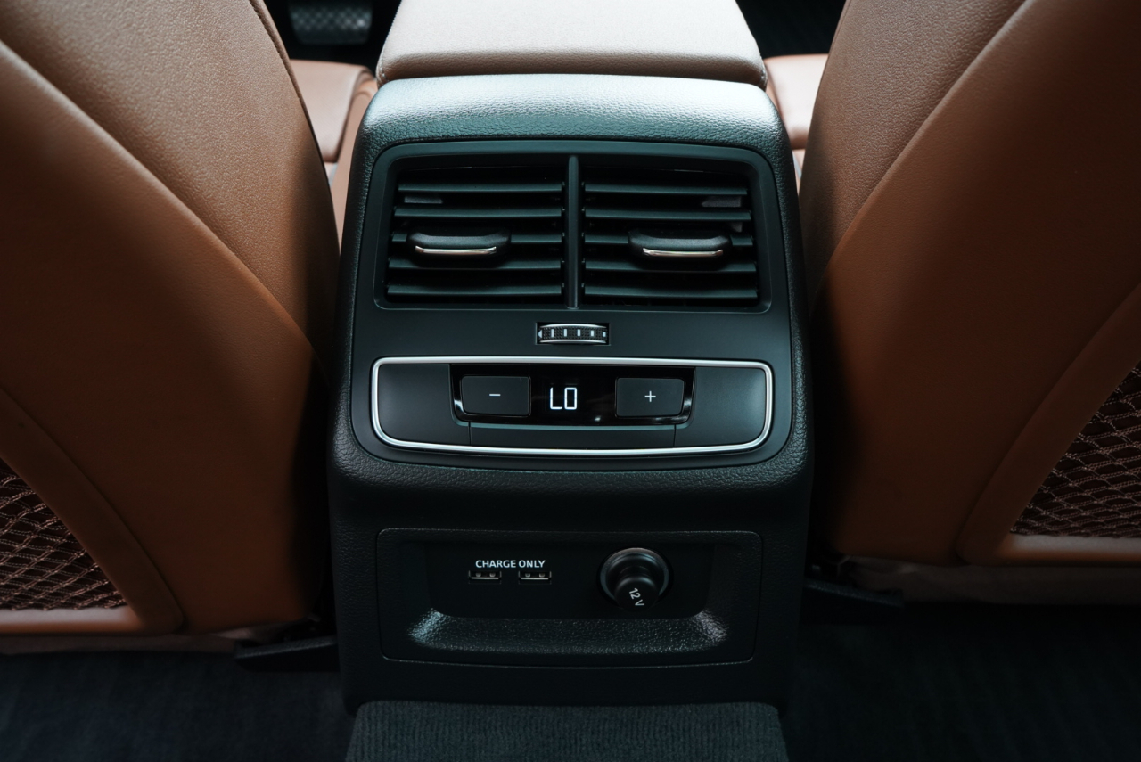 Audi A4 Sedan S line Premium Plus 45 TFSI quattro 2022