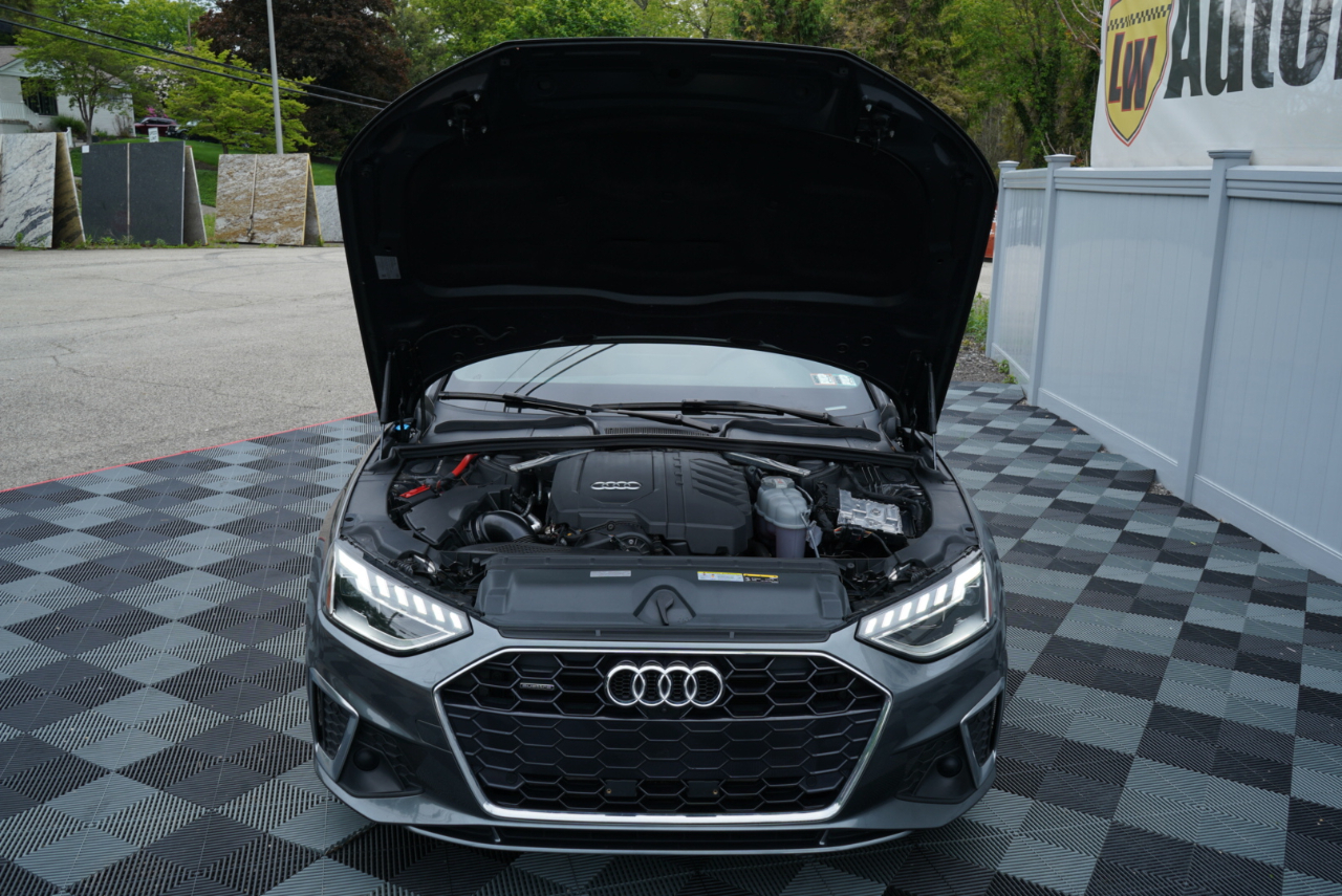 Audi A4 Sedan S line Premium Plus 45 TFSI quattro 2022