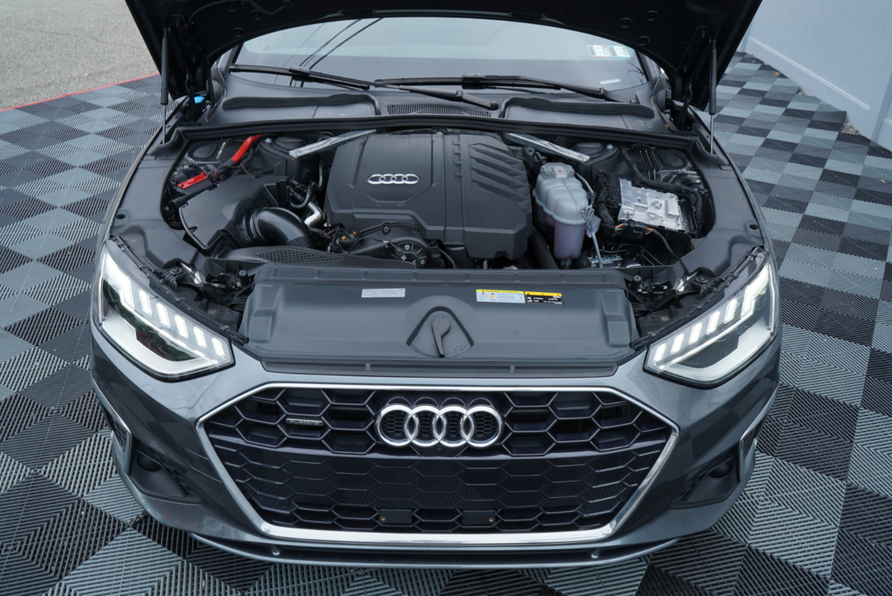 Audi A4 Sedan S line Premium Plus 45 TFSI quattro 2022