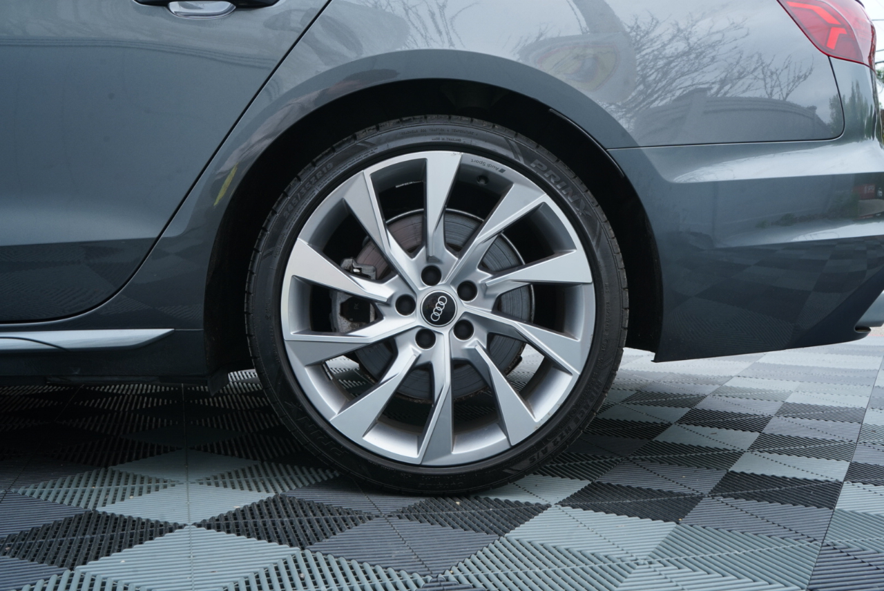 Audi A4 Sedan S line Premium Plus 45 TFSI quattro 2022