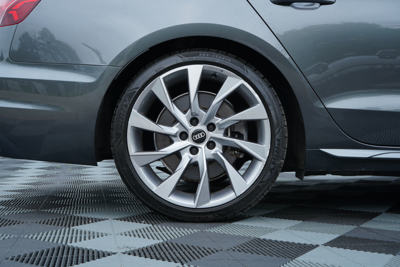Audi A4 Sedan S line Premium Plus 45 TFSI quattro 2022