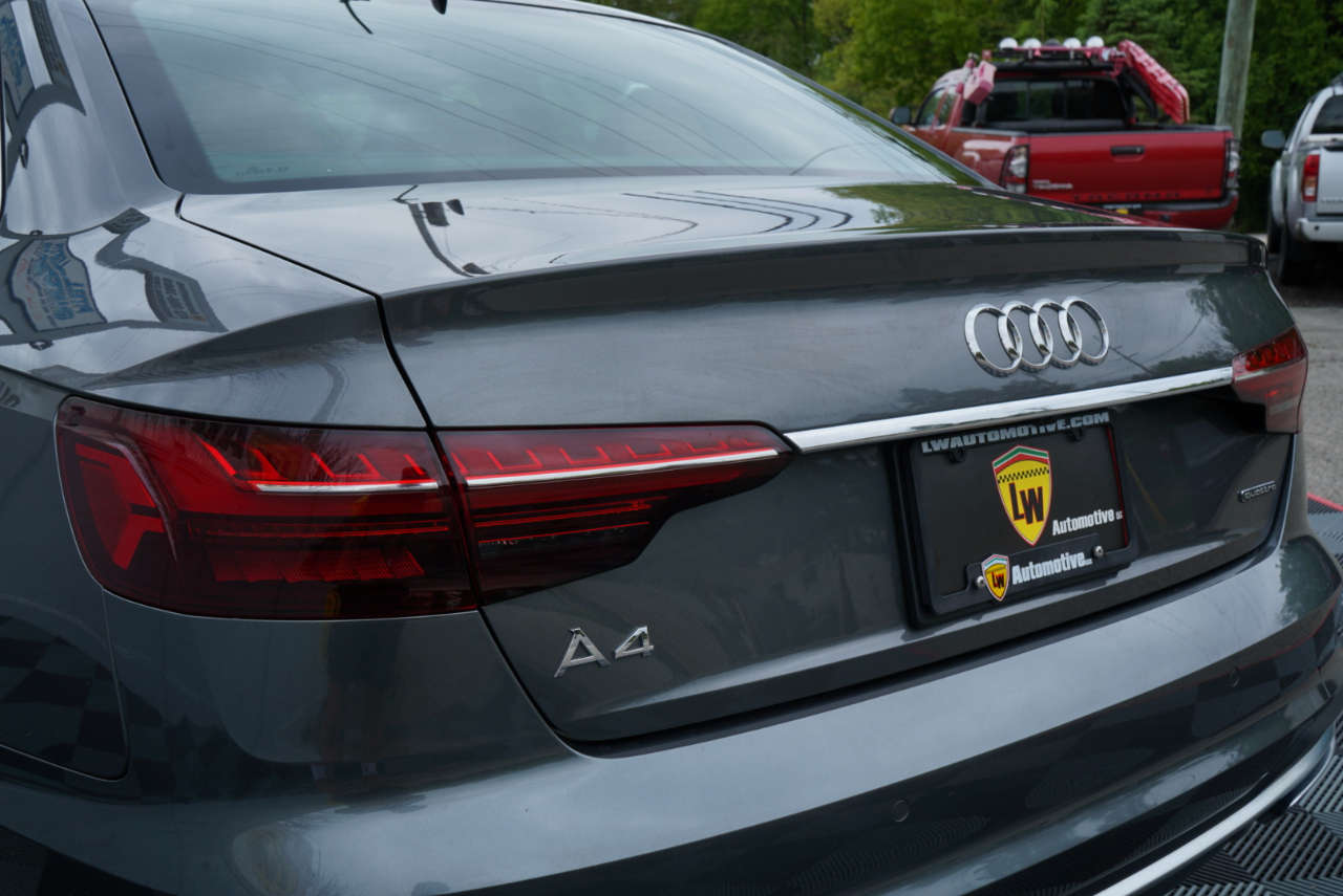 Audi A4 Sedan S line Premium Plus 45 TFSI quattro 2022