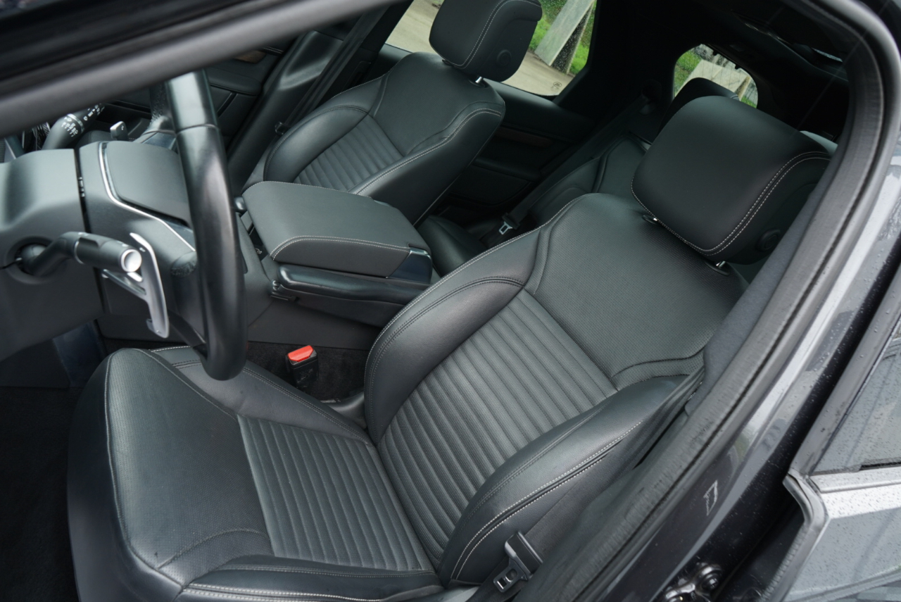 Land Rover Discovery P300 S R-Dynamic 2023