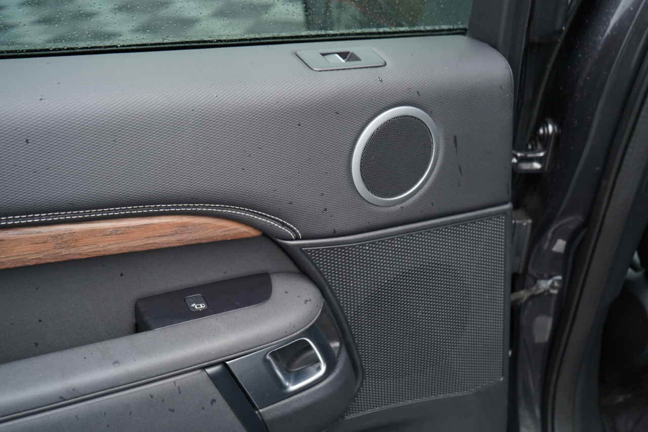 Land Rover Discovery P300 S R-Dynamic 2023