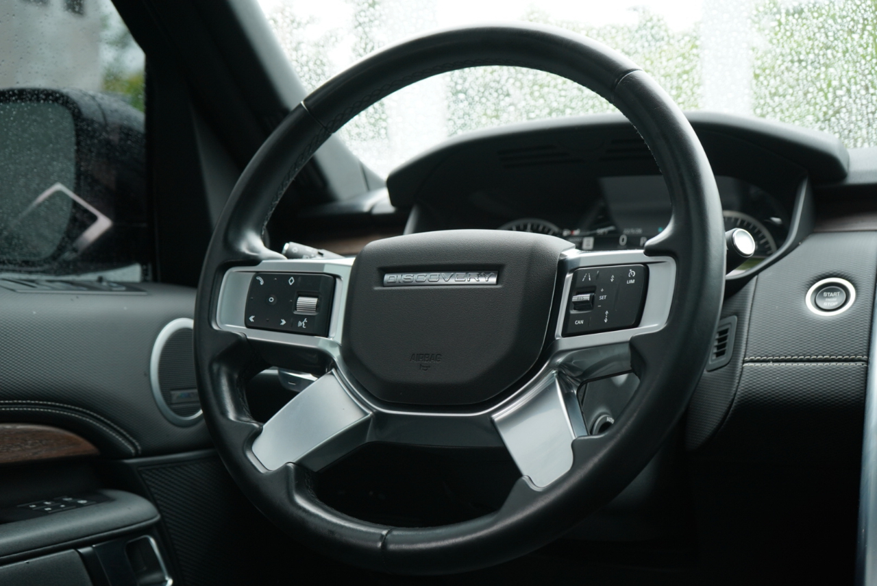 Land Rover Discovery P300 S R-Dynamic 2023