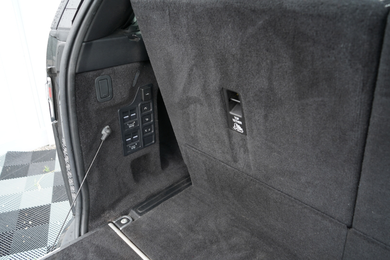 Land Rover Discovery P300 S R-Dynamic 2023