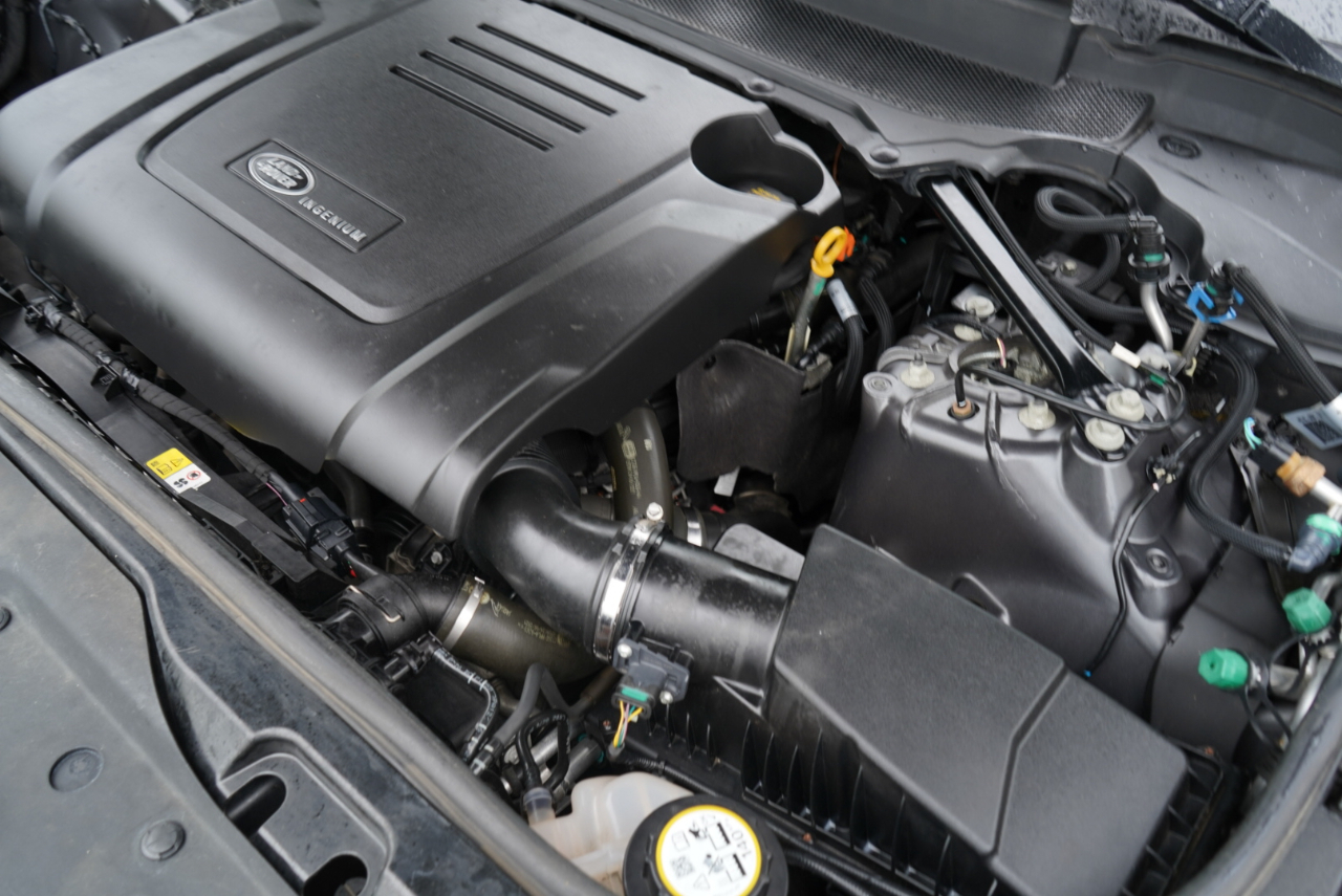 Land Rover Discovery P300 S R-Dynamic 2023