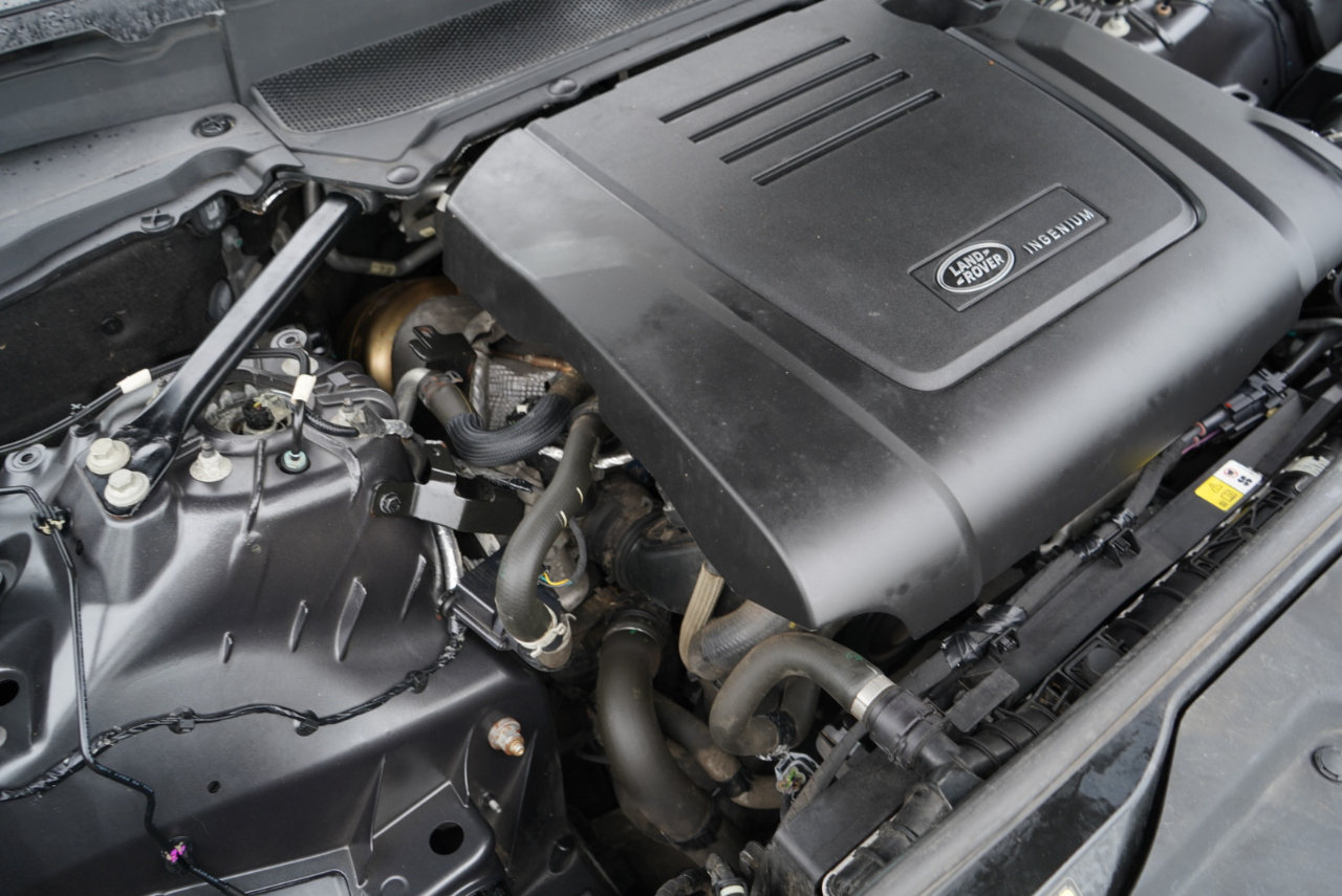 Land Rover Discovery P300 S R-Dynamic 2023