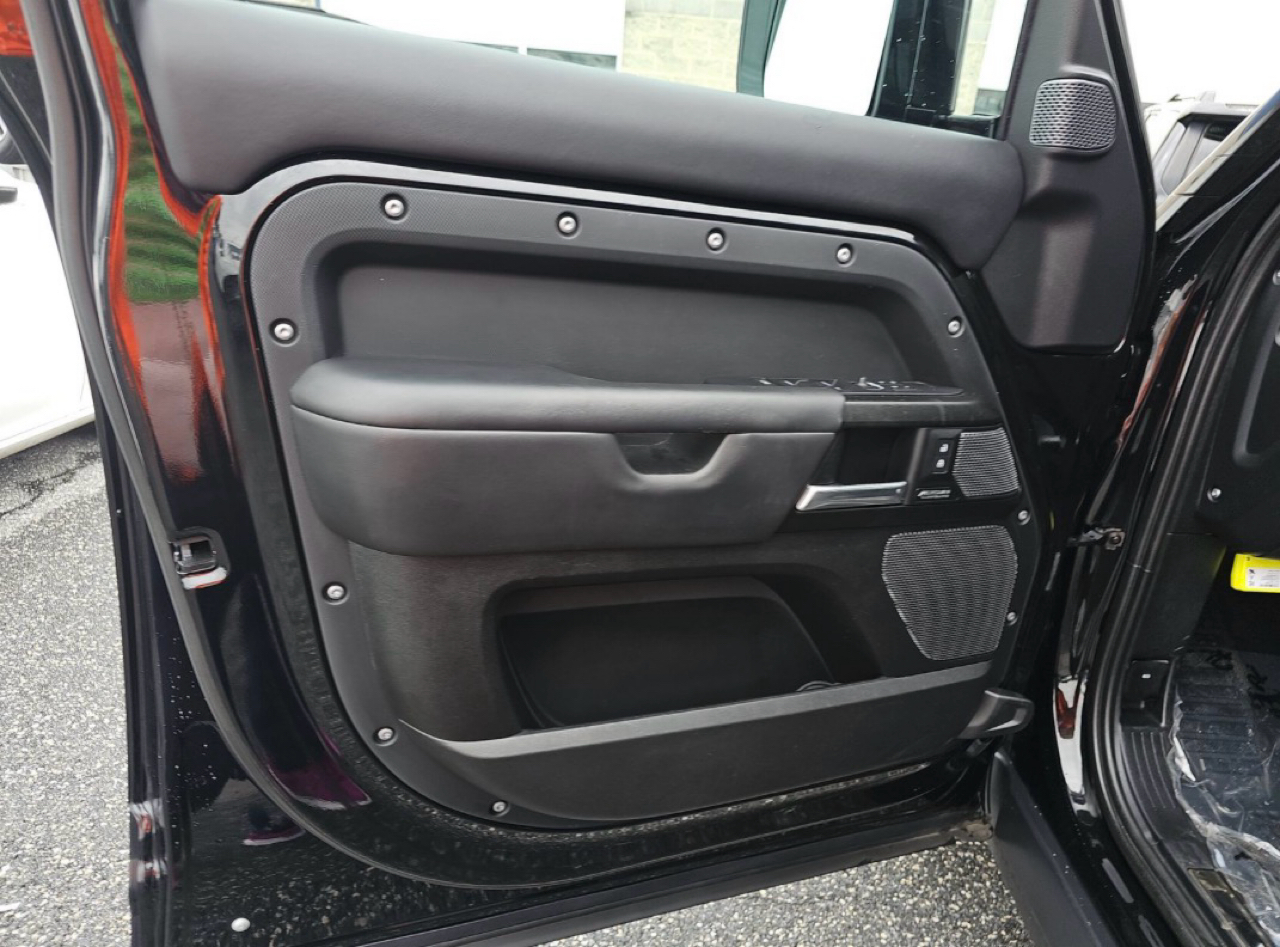 Land Rover Defender 110 Carpathian Edition AWD 2023
