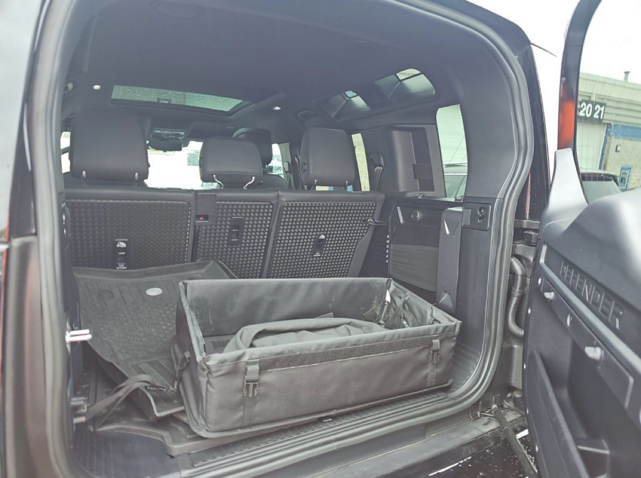 Land Rover Defender 110 Carpathian Edition AWD 2023