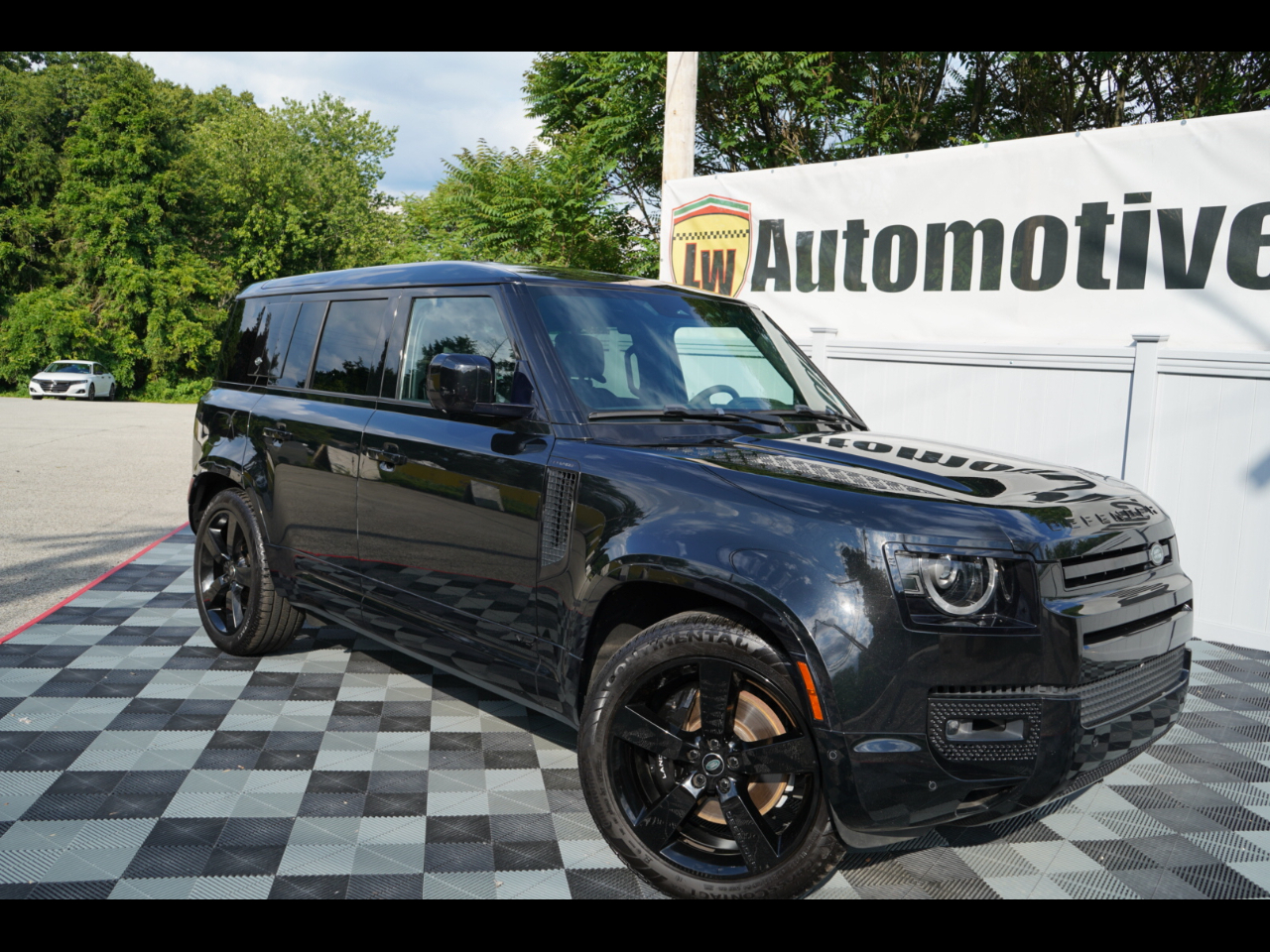 Land Rover Defender 110 AWD 2023