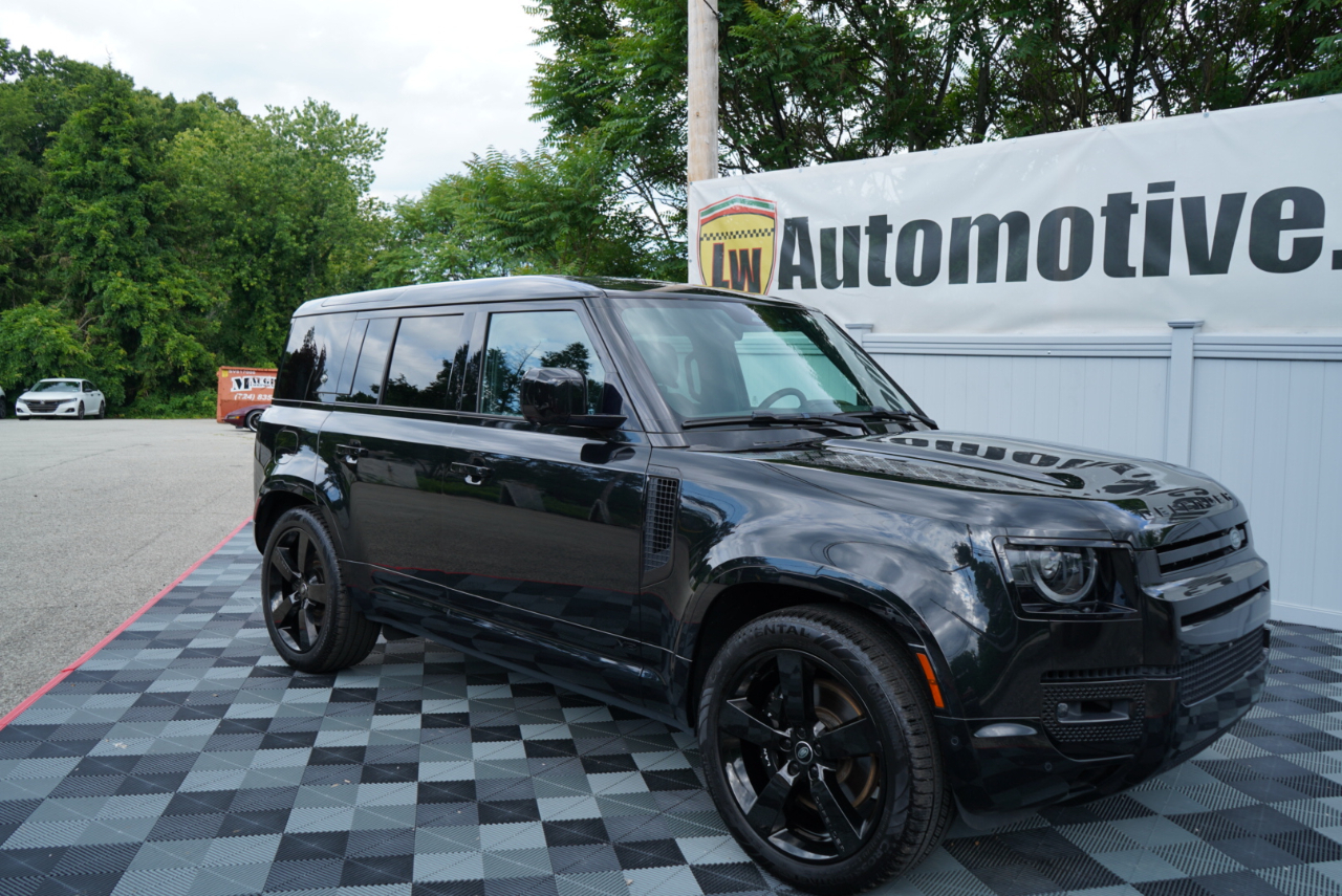 Land Rover Defender 110 AWD 2023