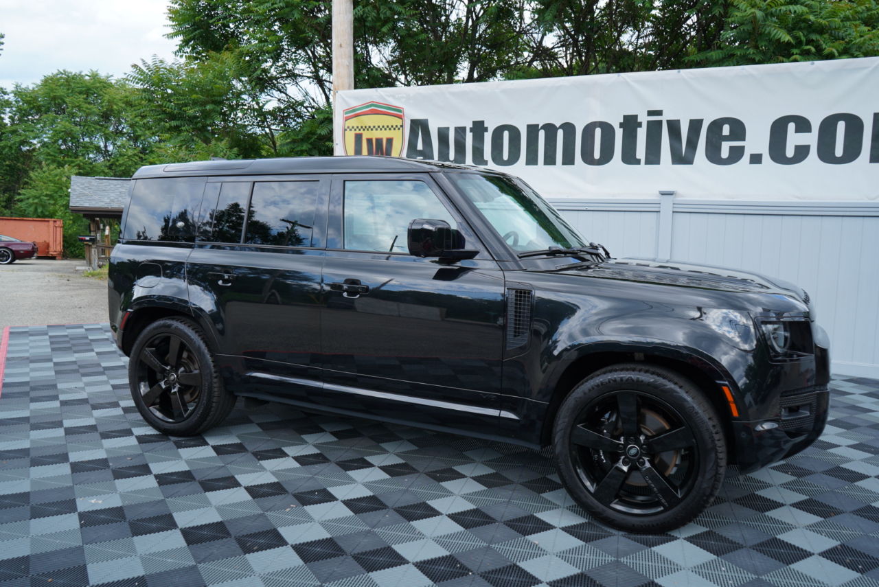 Land Rover Defender 110 AWD 2023