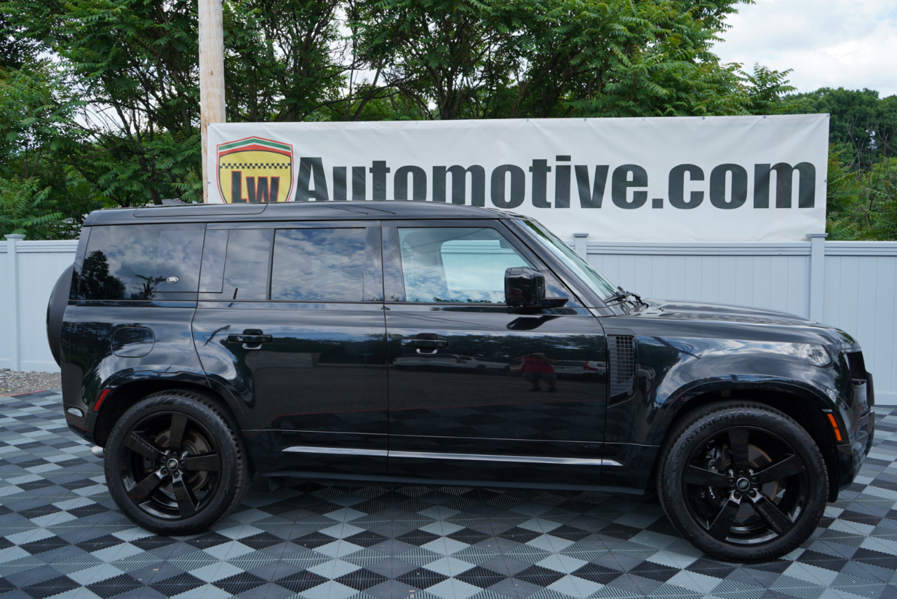 Land Rover Defender 110 AWD 2023