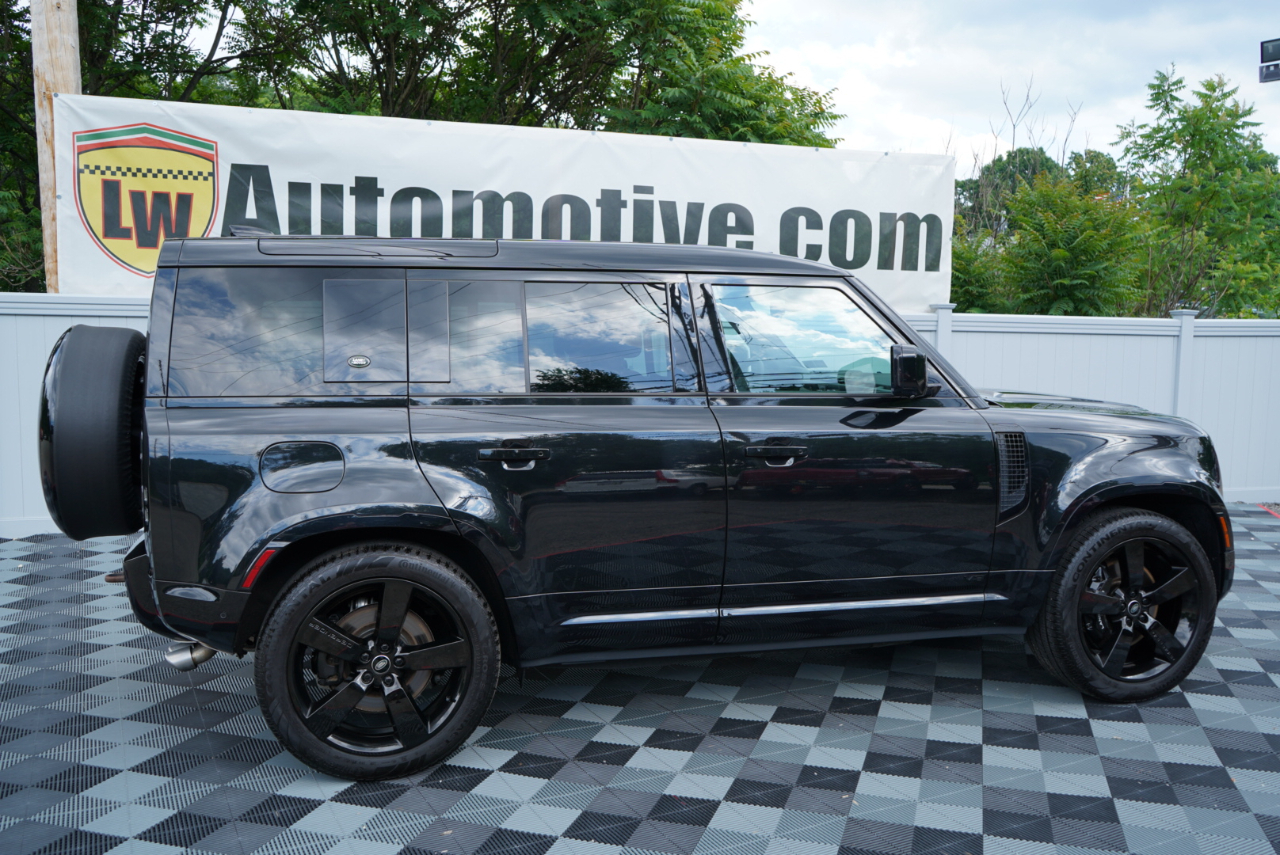 Land Rover Defender 110 AWD 2023