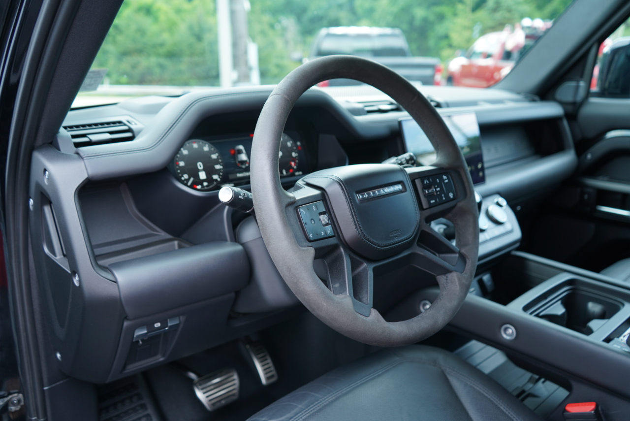 Land Rover Defender 110 AWD 2023