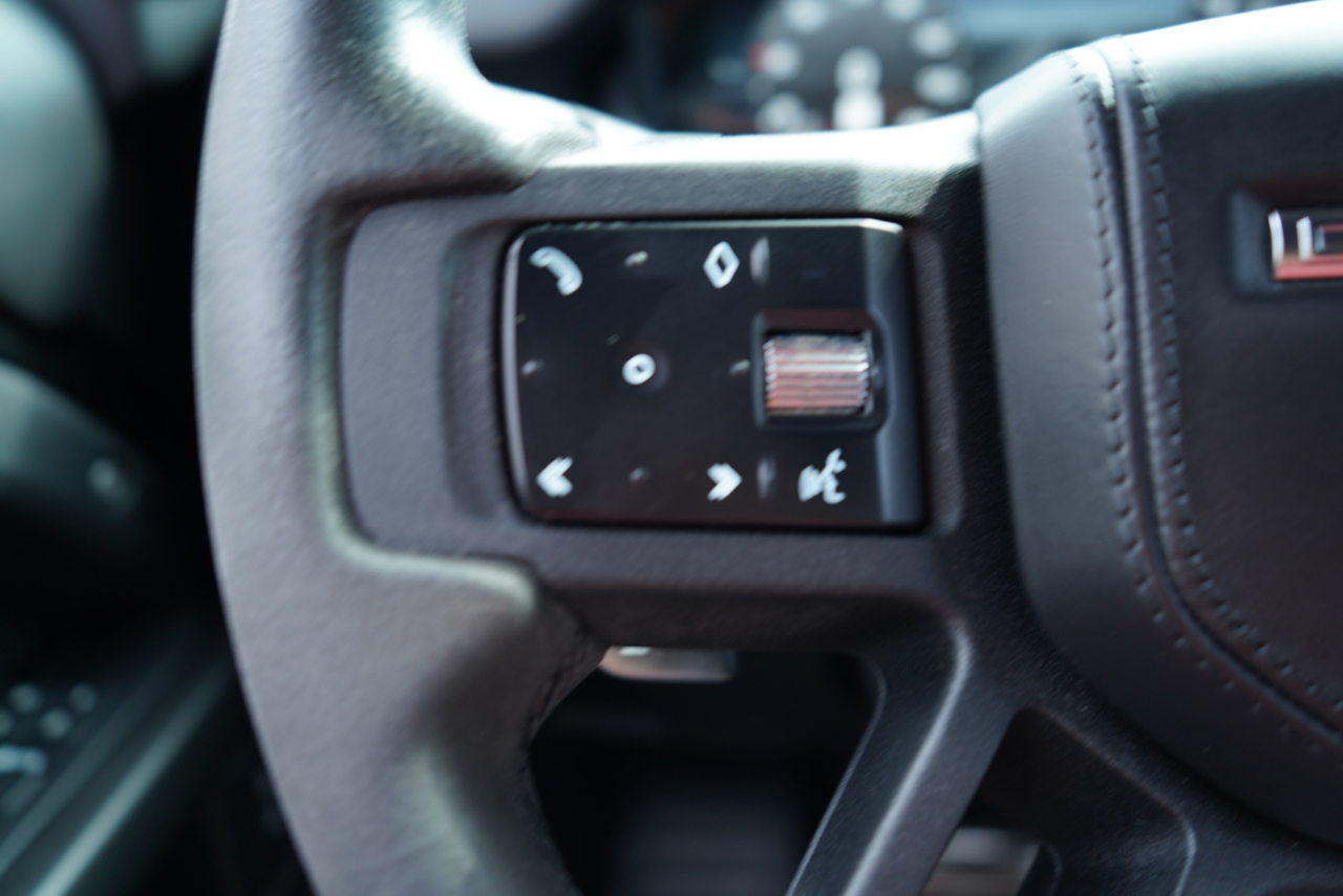 Land Rover Defender 110 AWD 2023