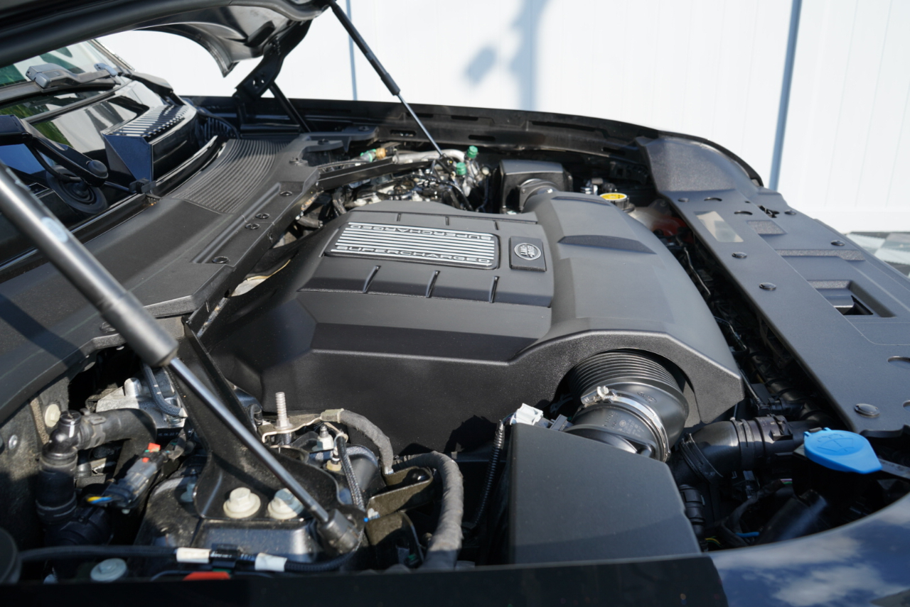 Land Rover Defender 110 AWD 2023