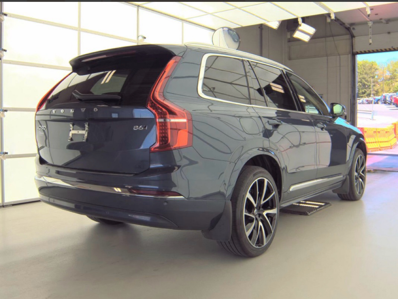 Volvo XC90 B6 AWD Plus 7P 2023