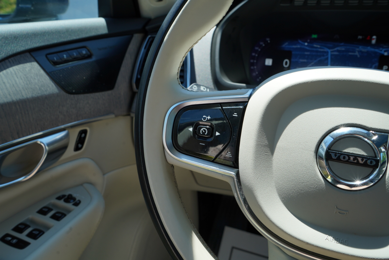 Volvo XC90 B6 AWD Plus 7P 2023