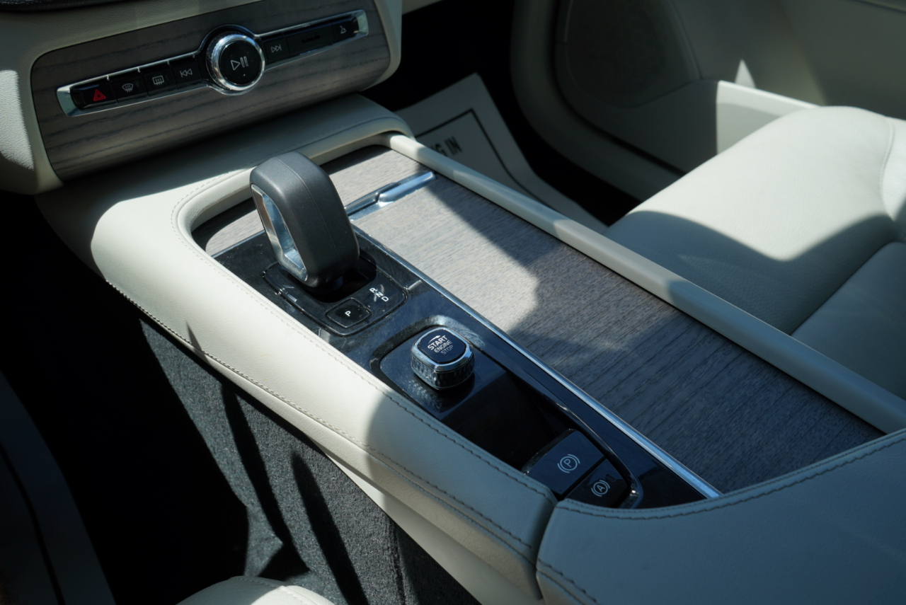 Volvo XC90 B6 AWD Plus 7P 2023