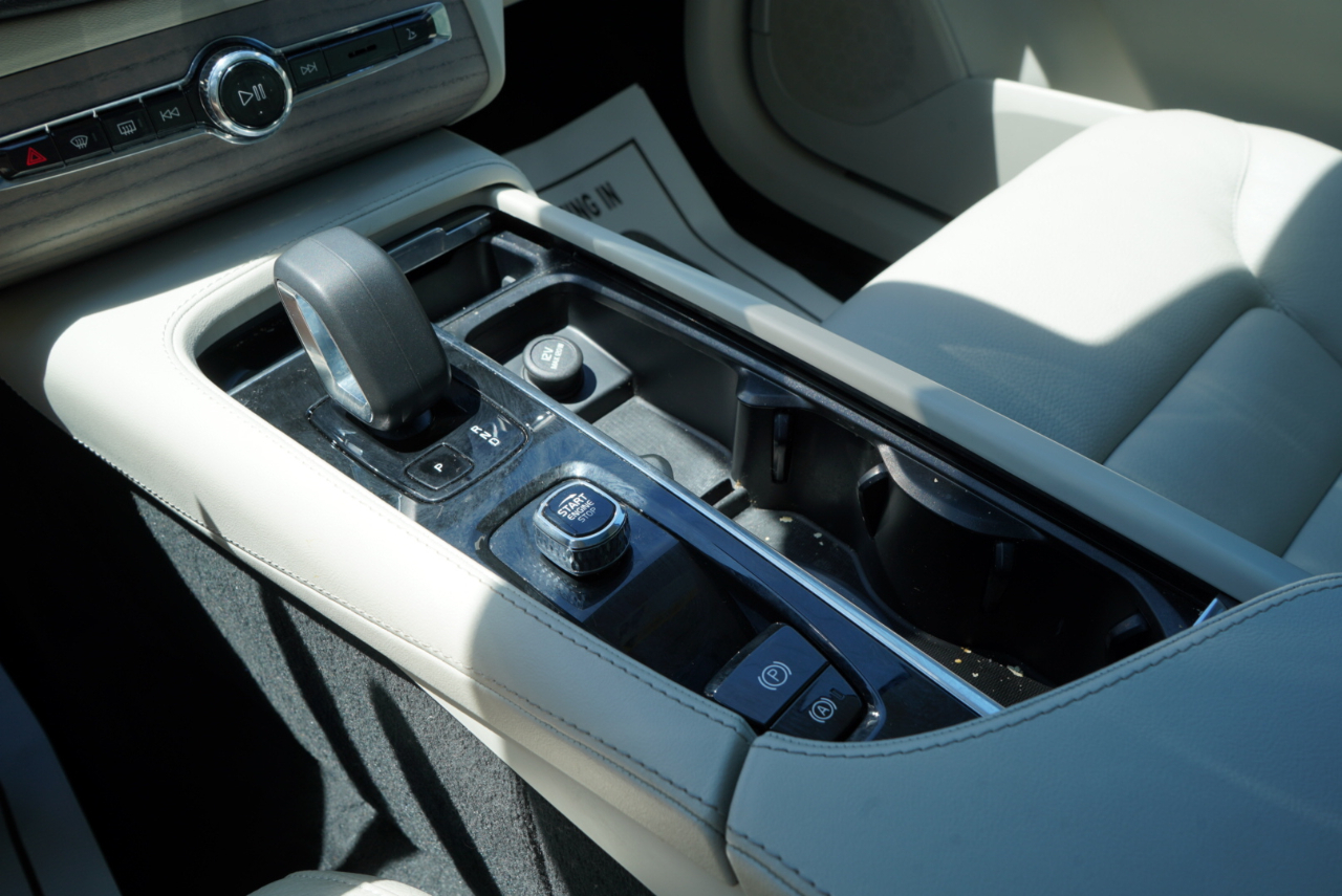 Volvo XC90 B6 AWD Plus 7P 2023