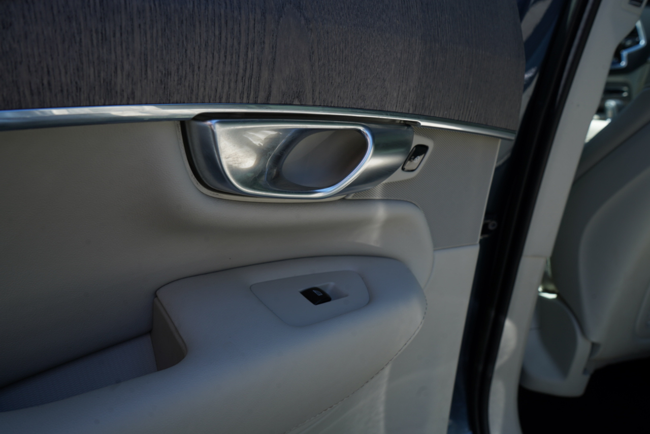 Volvo XC90 B6 AWD Plus 7P 2023