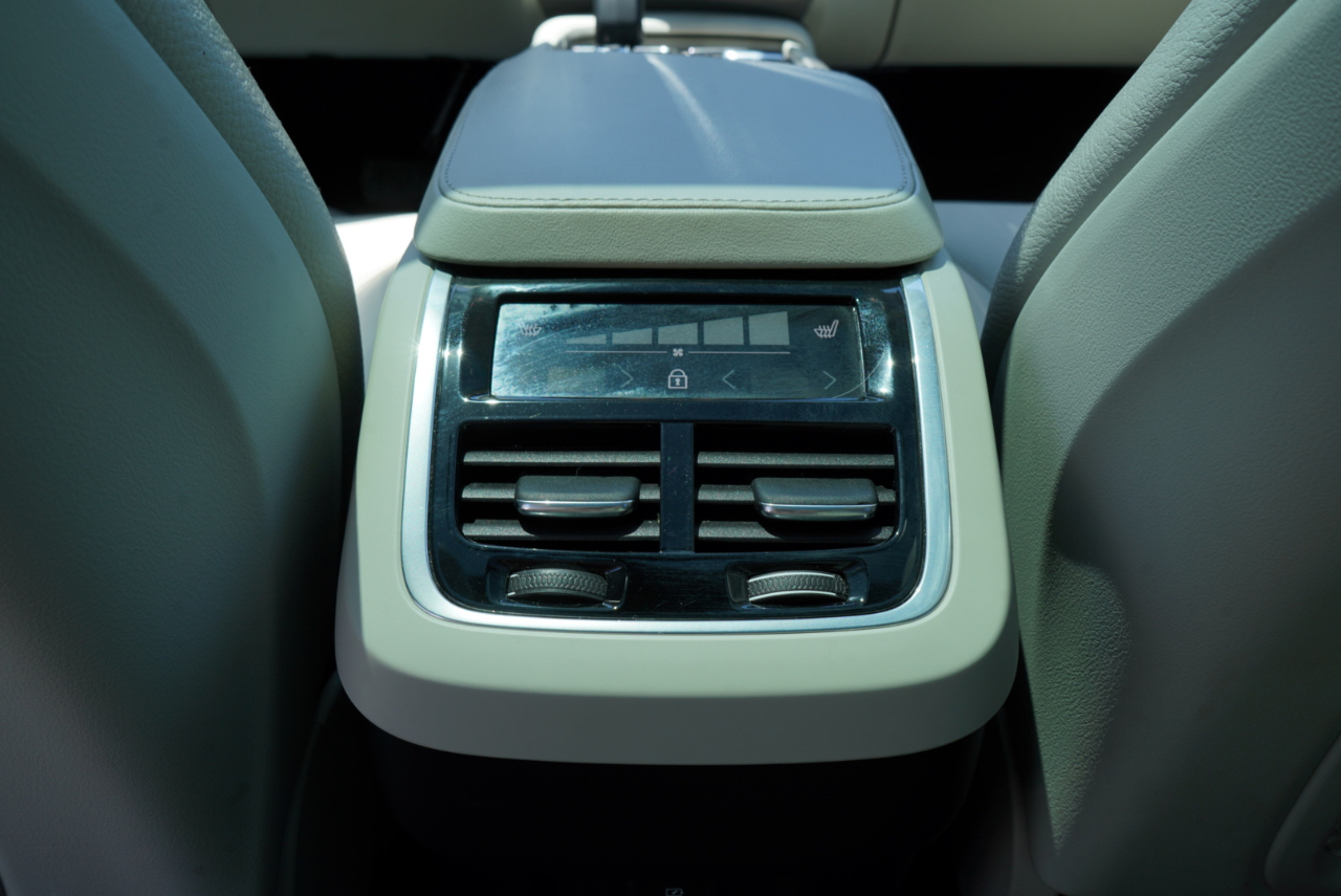 Volvo XC90 B6 AWD Plus 7P 2023
