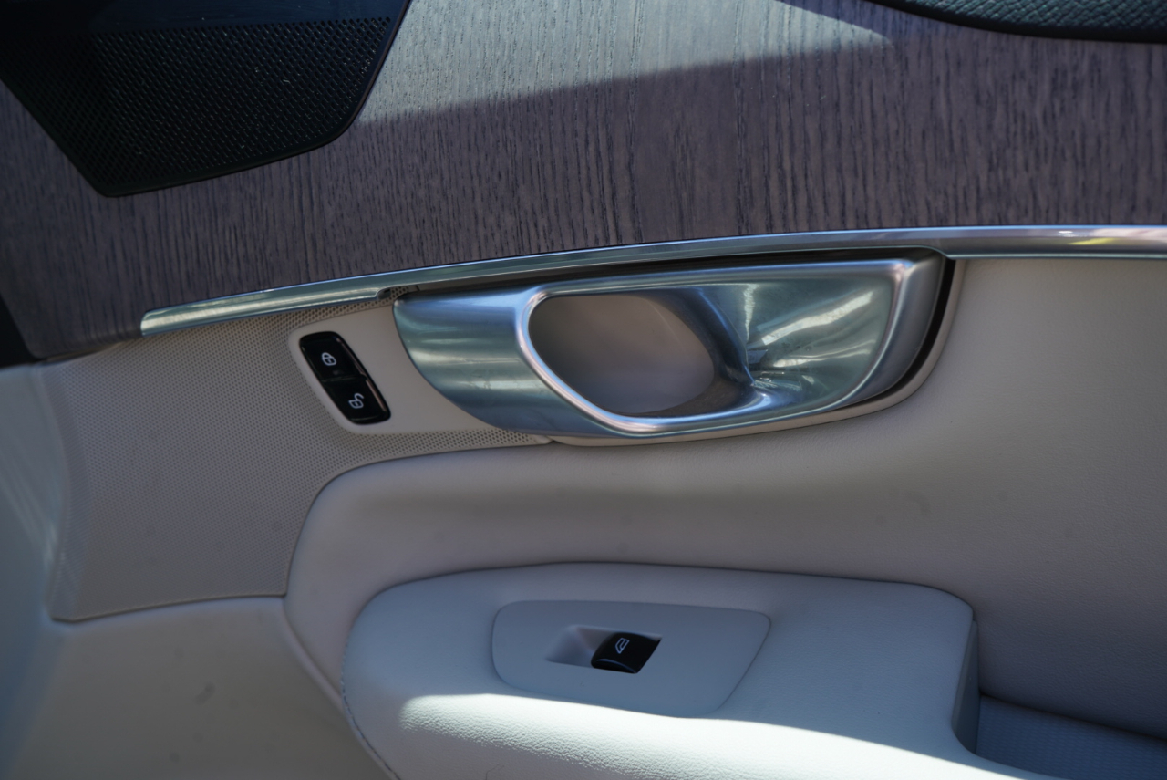 Volvo XC90 B6 AWD Plus 7P 2023