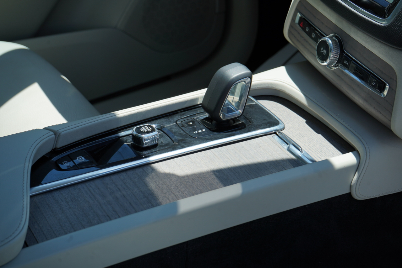 Volvo XC90 B6 AWD Plus 7P 2023