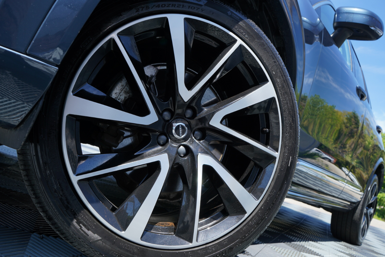 Volvo XC90 B6 AWD Plus 7P 2023