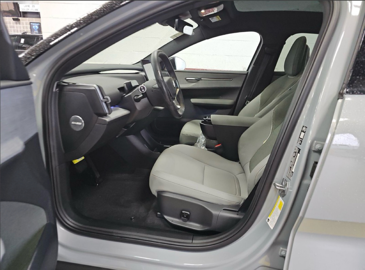 Volvo EX30 Twin Motor AWD Ultra 2026