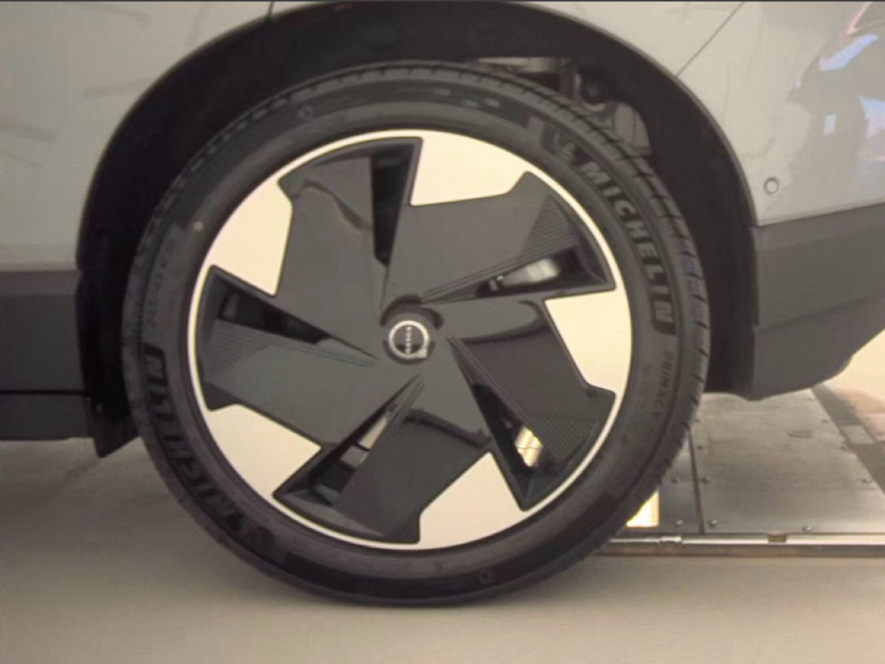 Volvo EX30 Twin Motor AWD Ultra 2026