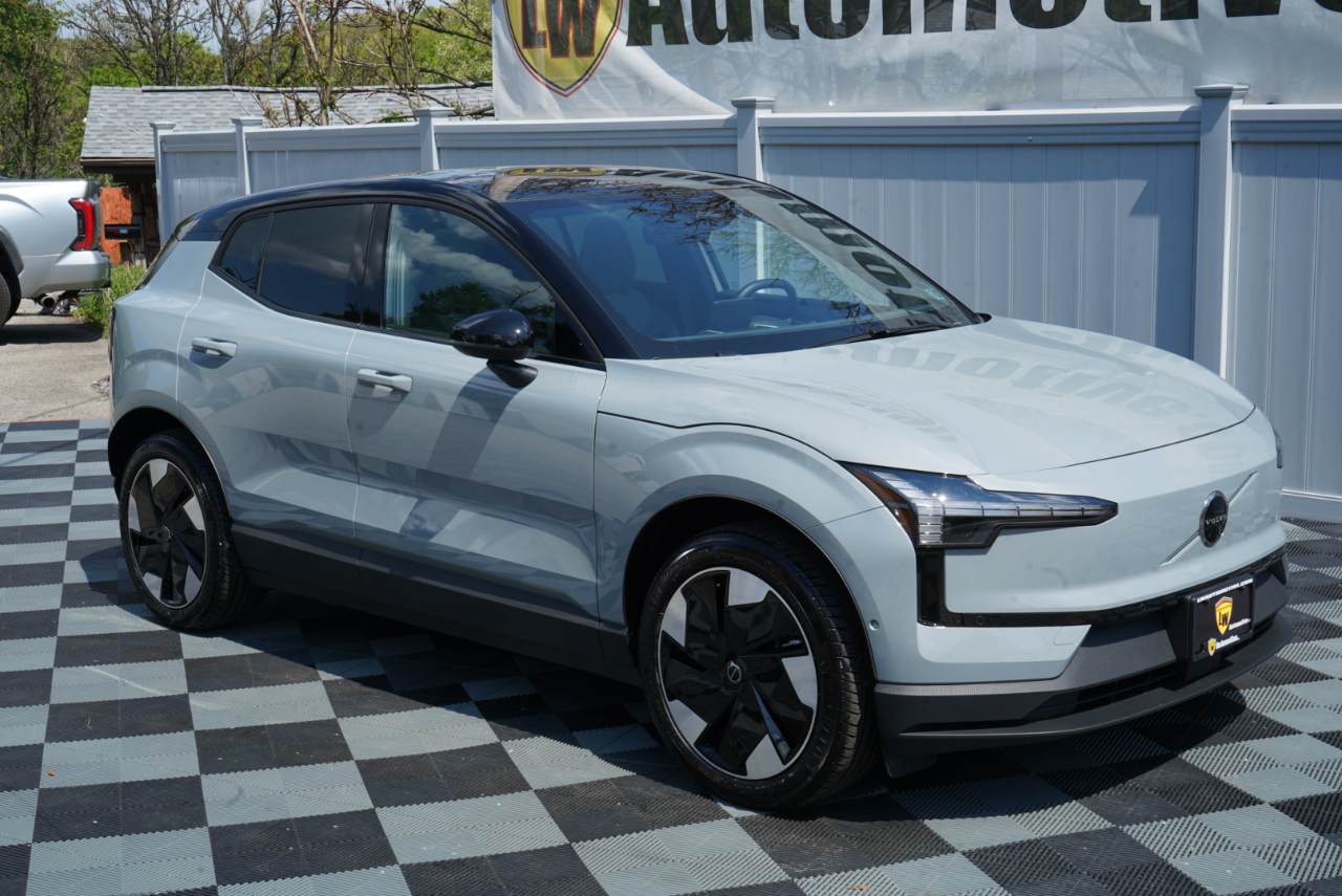 Volvo EX30 Twin Motor AWD Ultra 2026
