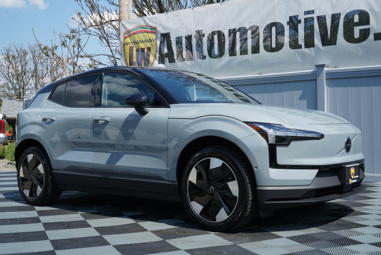 Volvo EX30 Twin Motor AWD Ultra 2026
