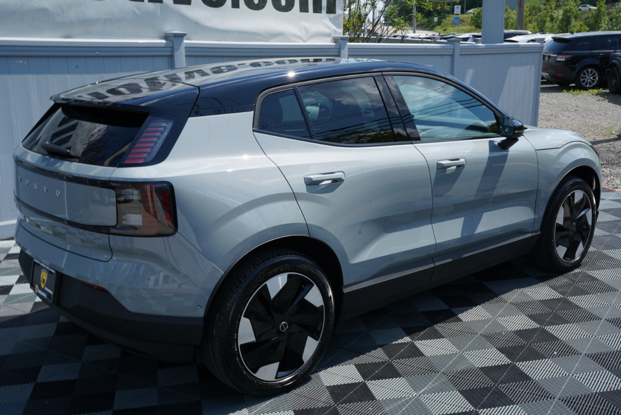 Volvo EX30 Twin Motor AWD Ultra 2026