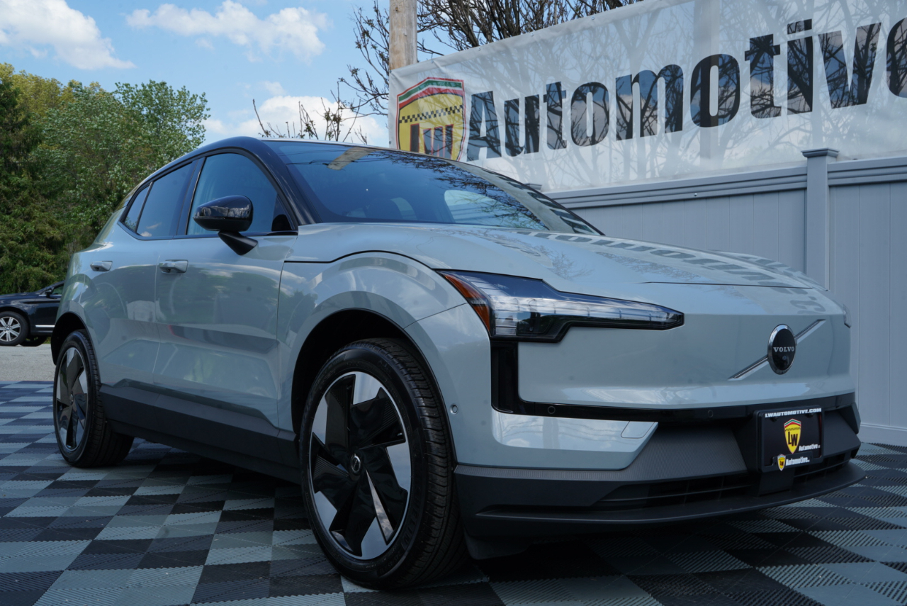 Volvo EX30 Twin Motor AWD Ultra 2026
