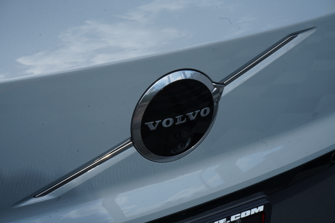 Volvo EX30 Twin Motor AWD Ultra 2026