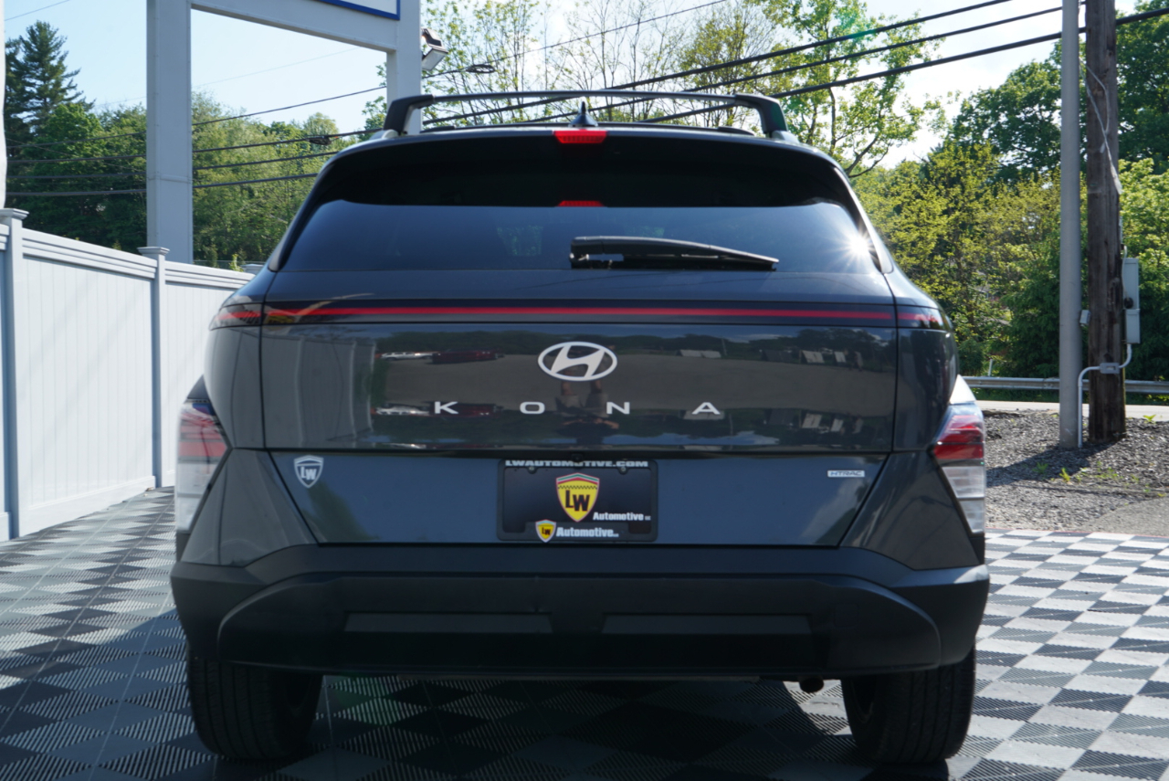 Hyundai Kona SEL AWD 2024