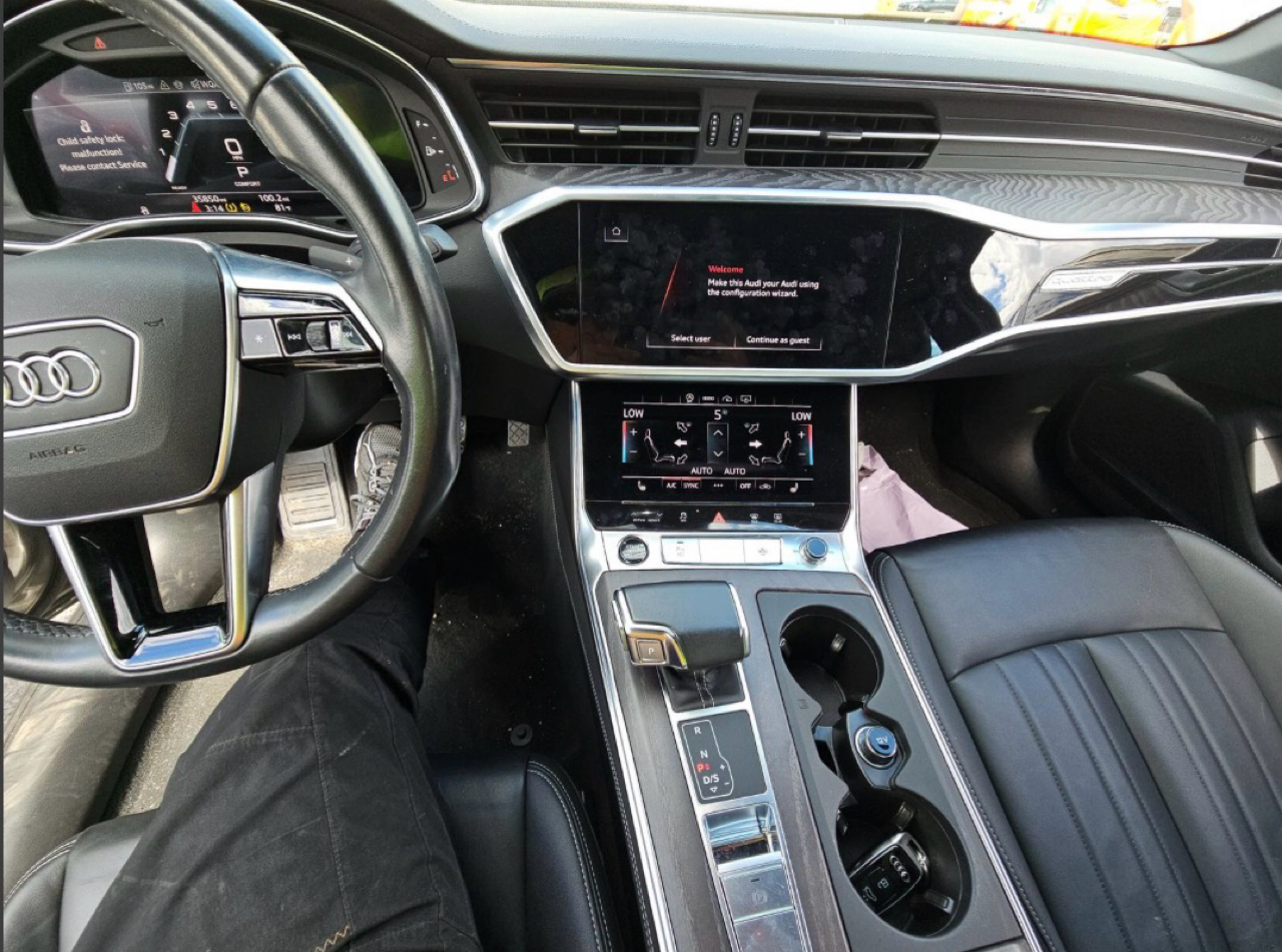 Audi A6 Sedan Premium Plus 55 TFSI quattro 2024