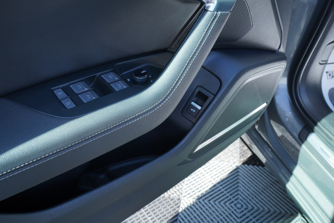 Audi A6 Sedan Premium Plus 55 TFSI quattro 2024