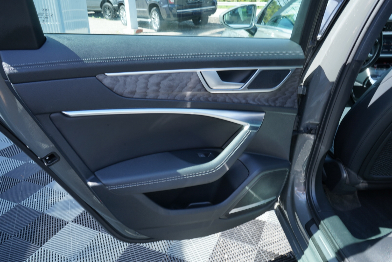 Audi A6 Sedan Premium Plus 55 TFSI quattro 2024