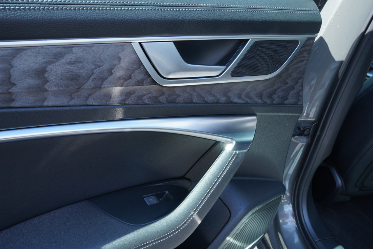 Audi A6 Sedan Premium Plus 55 TFSI quattro 2024