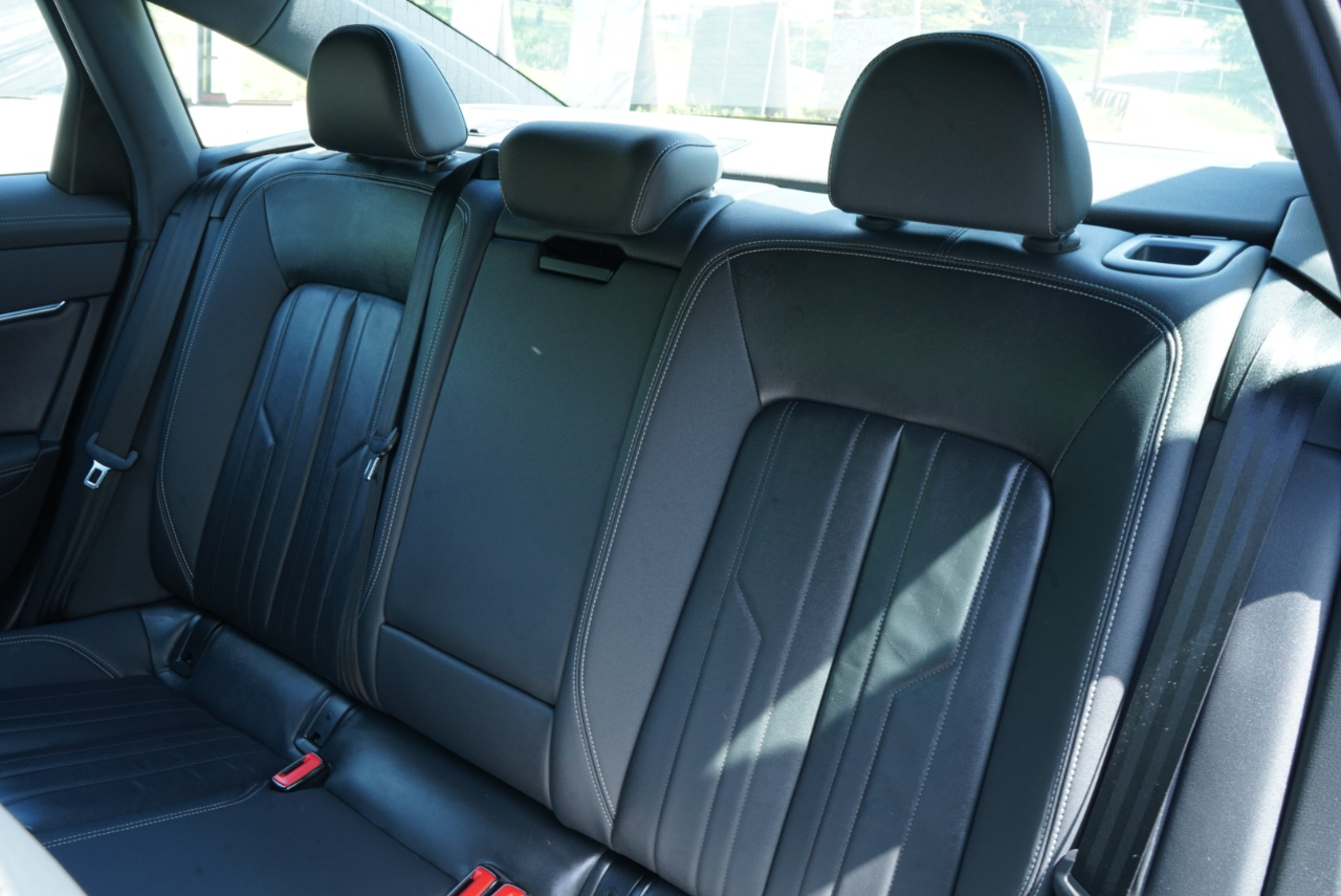 Audi A6 Sedan Premium Plus 55 TFSI quattro 2024
